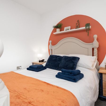 Shawe House - 10 Minute Mcr Airport - Free Parking Villa Уидъншоо Стая снимка